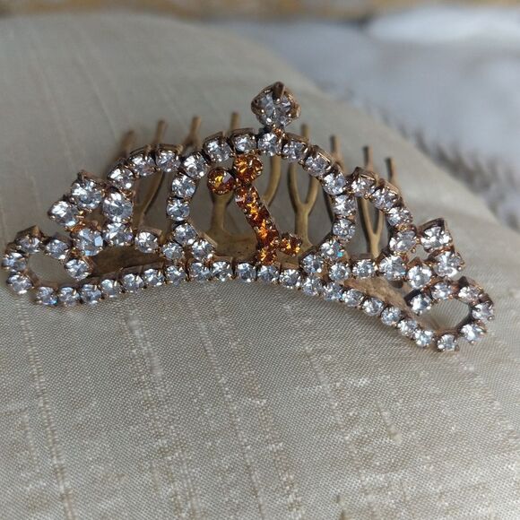 Rhinestone Dog Tiara - Picture 7 of 7